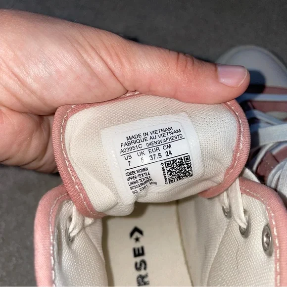 Converse Pink and White high top move - Picture 9 of 9